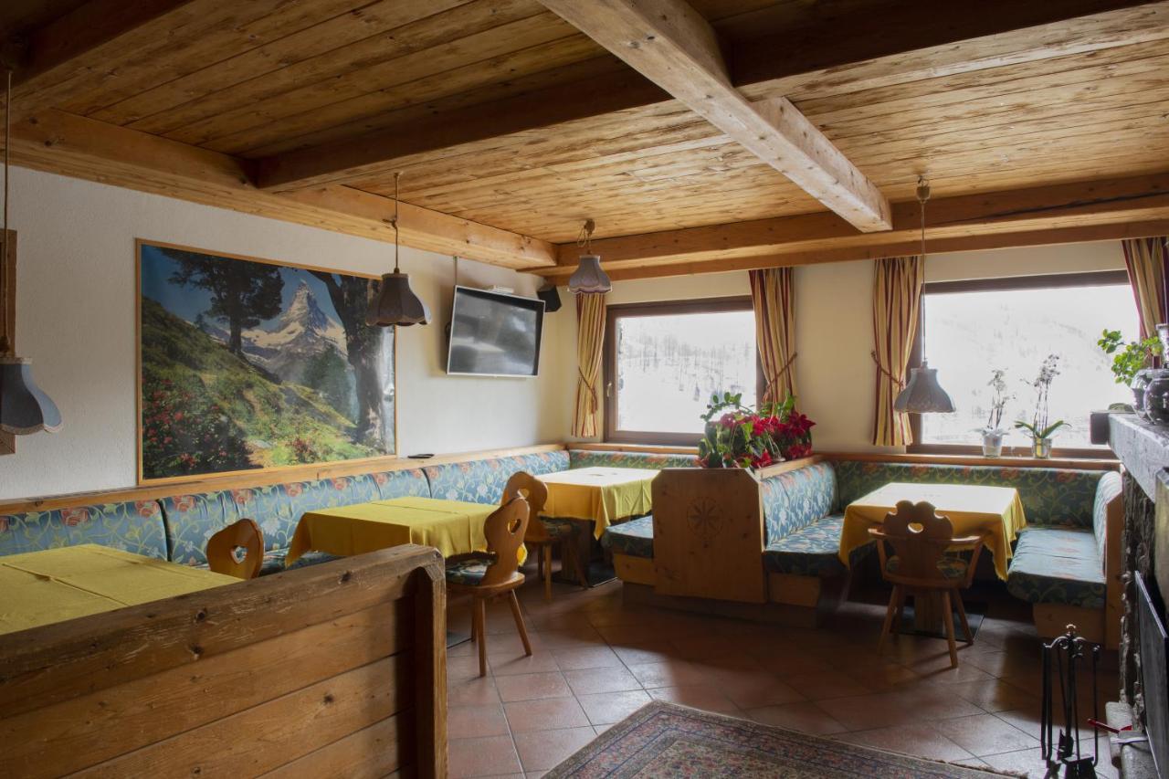 Hotel Rascard Valtournenche Exterior photo
