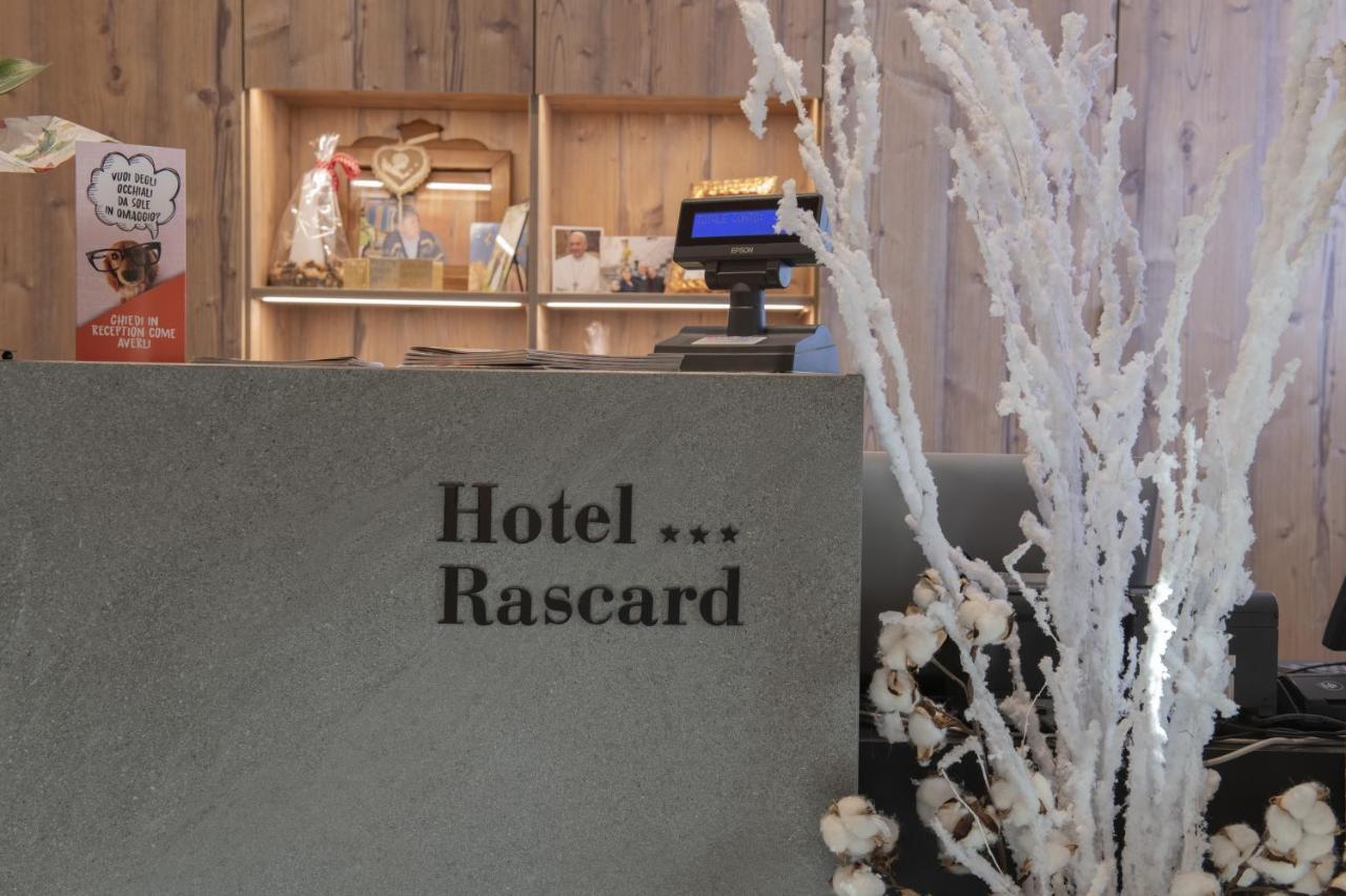 Hotel Rascard Valtournenche Exterior photo