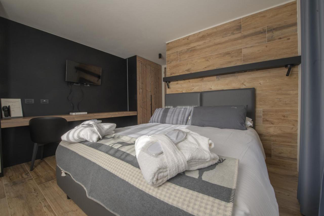 Hotel Rascard Valtournenche Exterior photo
